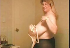 Sus copas de py porno desbordamiento (película con grandes tetas)